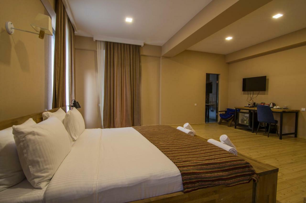Boutique Hotel "Biotel" Tsqnet'i Экстерьер фото