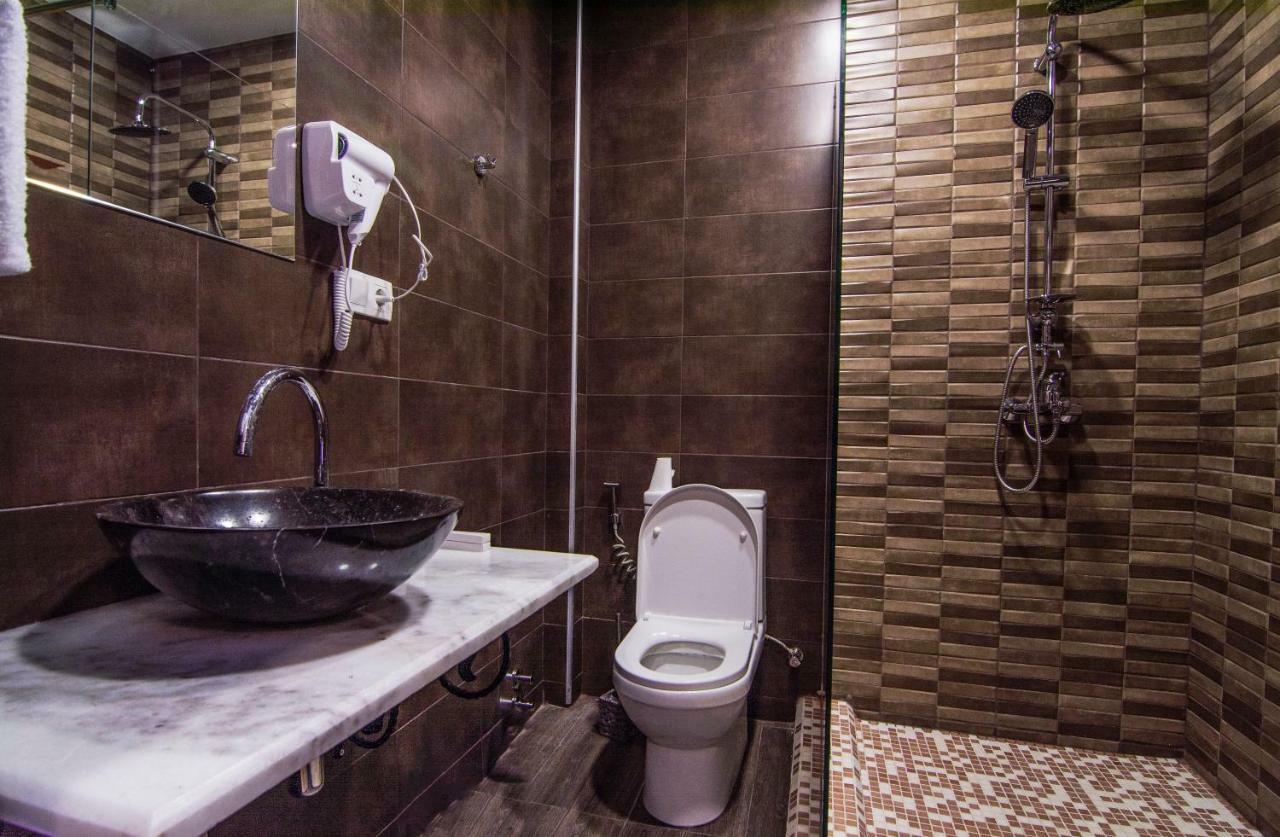 Boutique Hotel "Biotel" Tsqnet'i Экстерьер фото