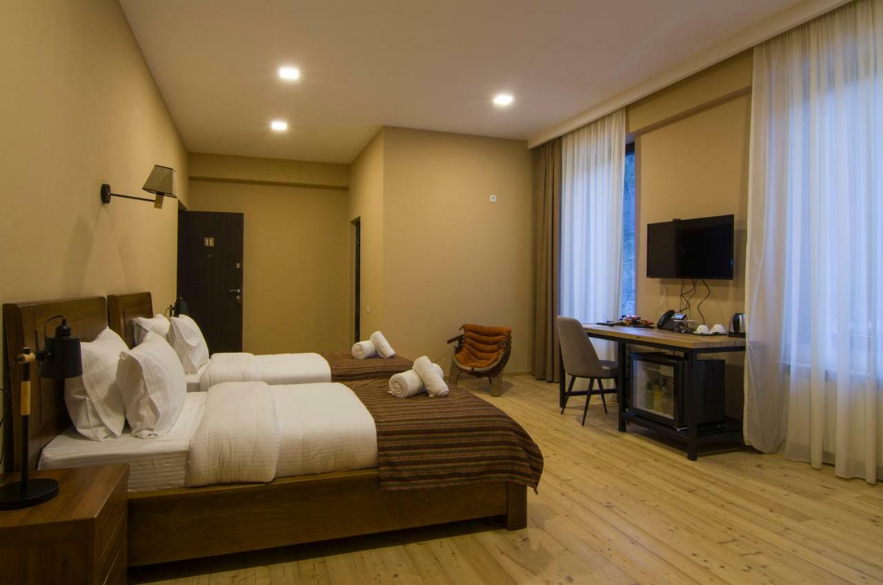 Boutique Hotel "Biotel" Tsqnet'i Экстерьер фото